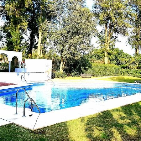 דירות פואנגירולה Apartamento Con Vistas Al Campo De Golf Y Piscina מראה חיצוני תמונה