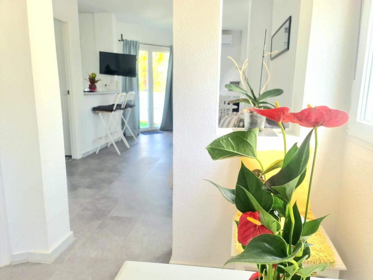 דירות פואנגירולה Apartamento Con Vistas Al Campo De Golf Y Piscina מראה חיצוני תמונה