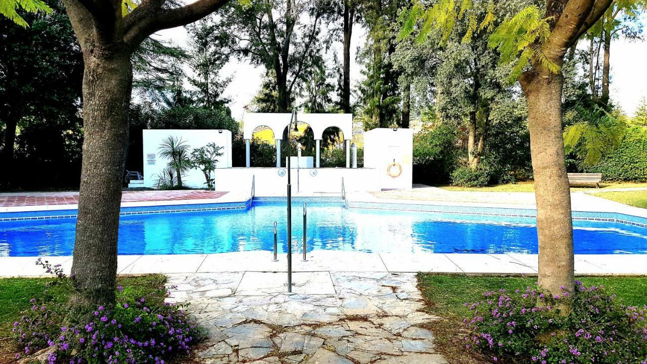 דירות פואנגירולה Apartamento Con Vistas Al Campo De Golf Y Piscina מראה חיצוני תמונה