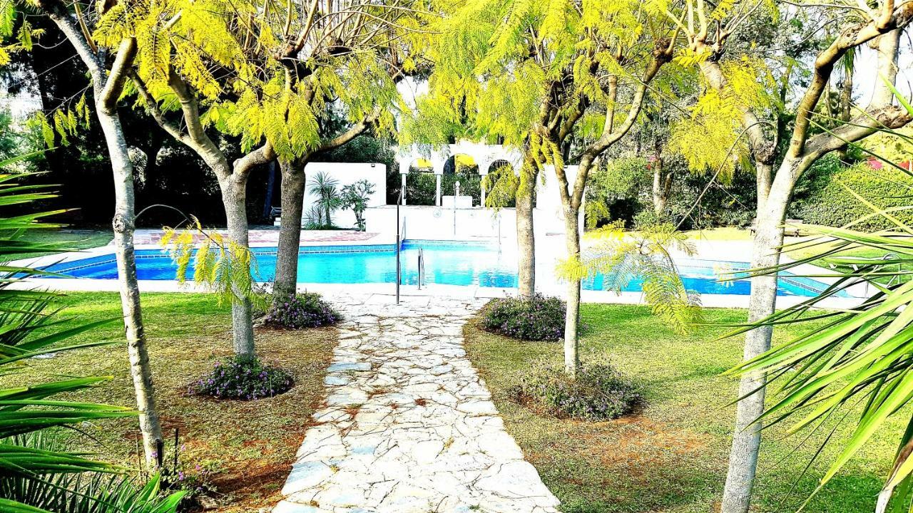 דירות פואנגירולה Apartamento Con Vistas Al Campo De Golf Y Piscina מראה חיצוני תמונה